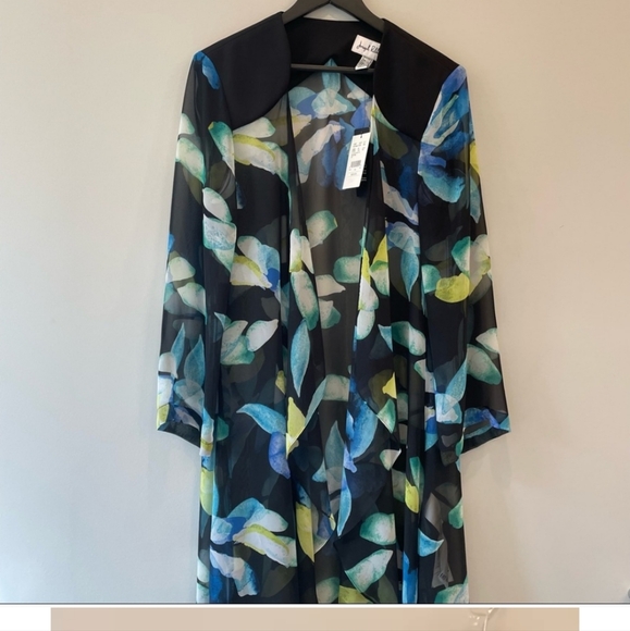 Floral Kimono NWT - Picture 4 of 4